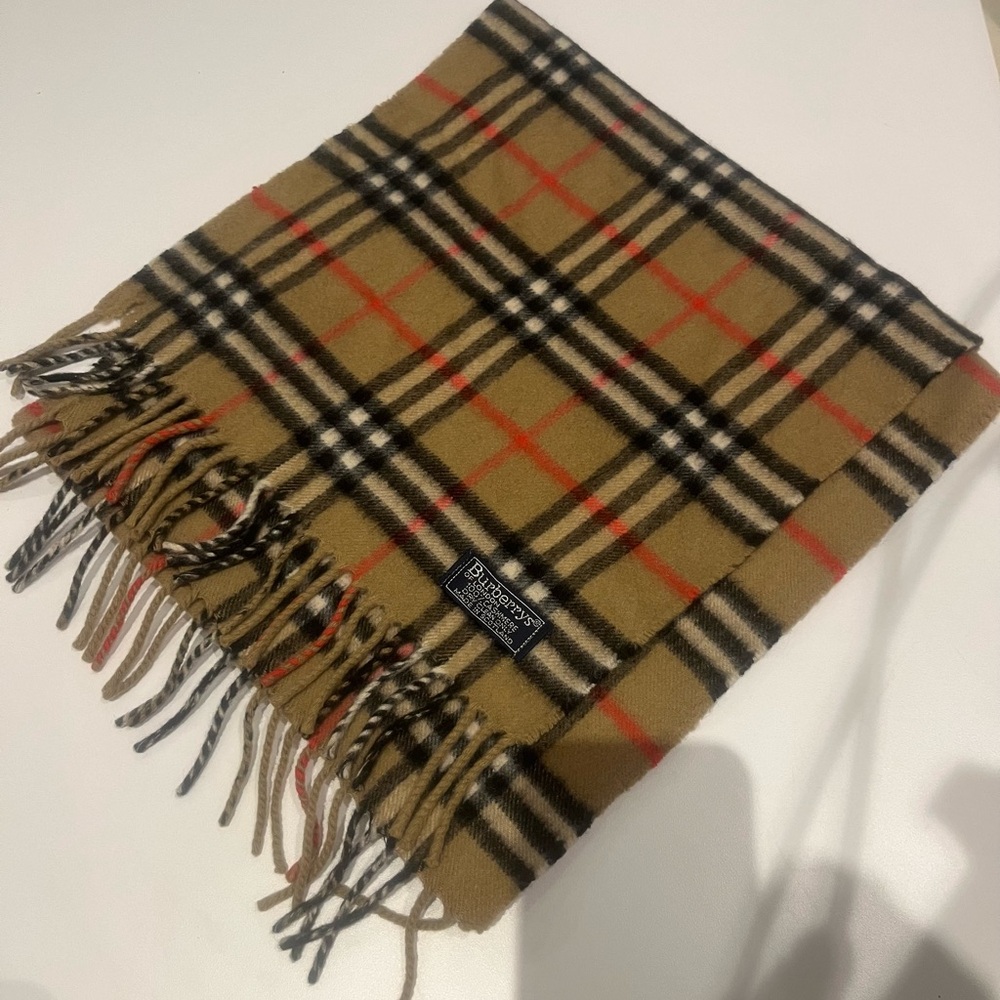 Burberry authentic scarf classic vintage style 100% cashmere nova check